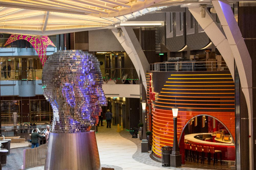 Art installation in the Royal Promenade onboard Harmony of the Seas.