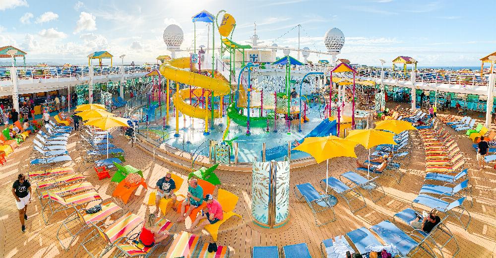 March 2020 – The amplified Freedom of the Seas offers guests a reimagined and Caribbean-inspired pool deck with shaded casitas, daybeds and hammocks; grab-and-go Mexican fare…
